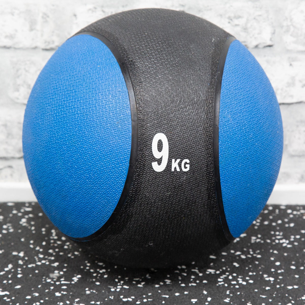 Refurbished Medicine Balls 1KG - 10KG