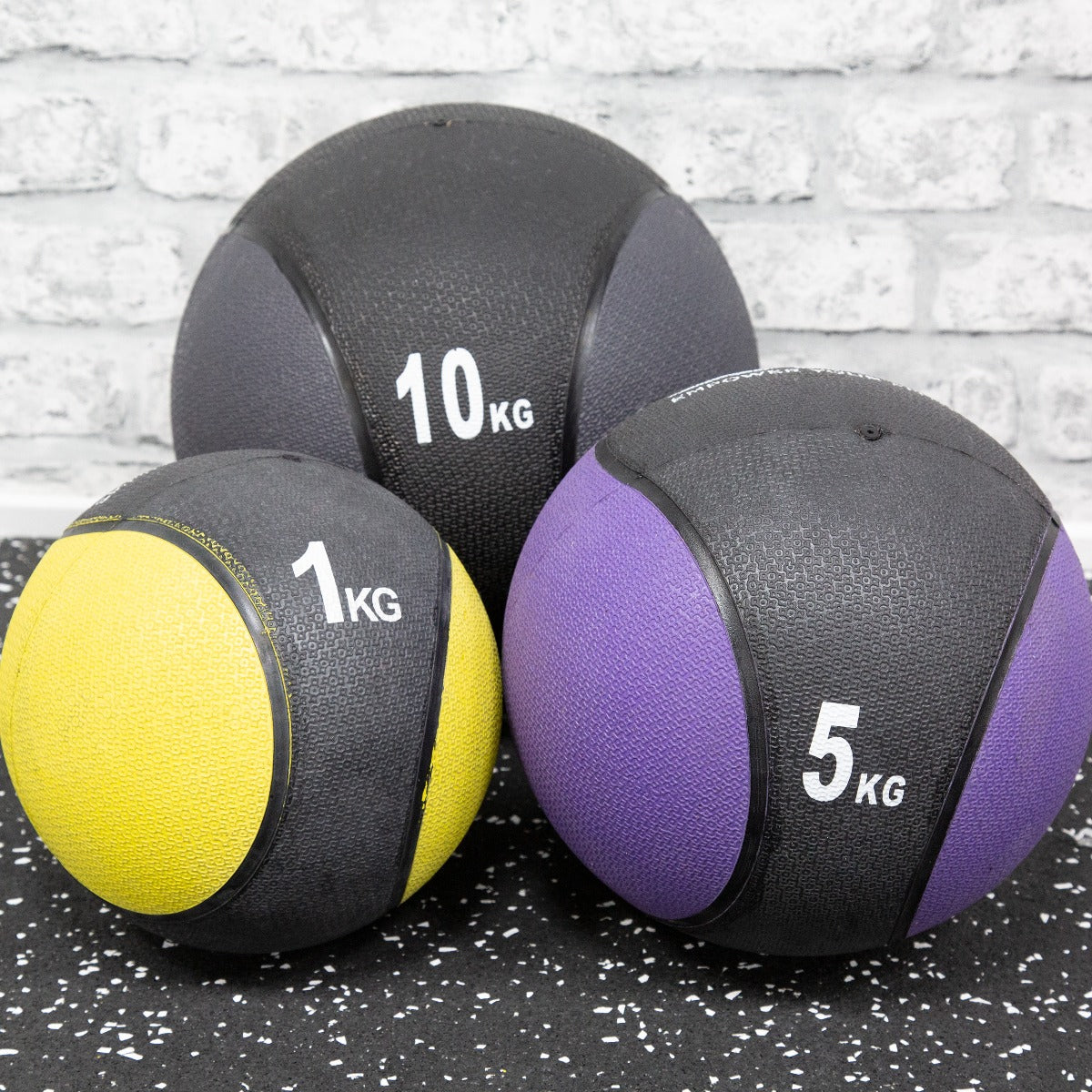 Refurbished Medicine Balls 1KG - 10KG