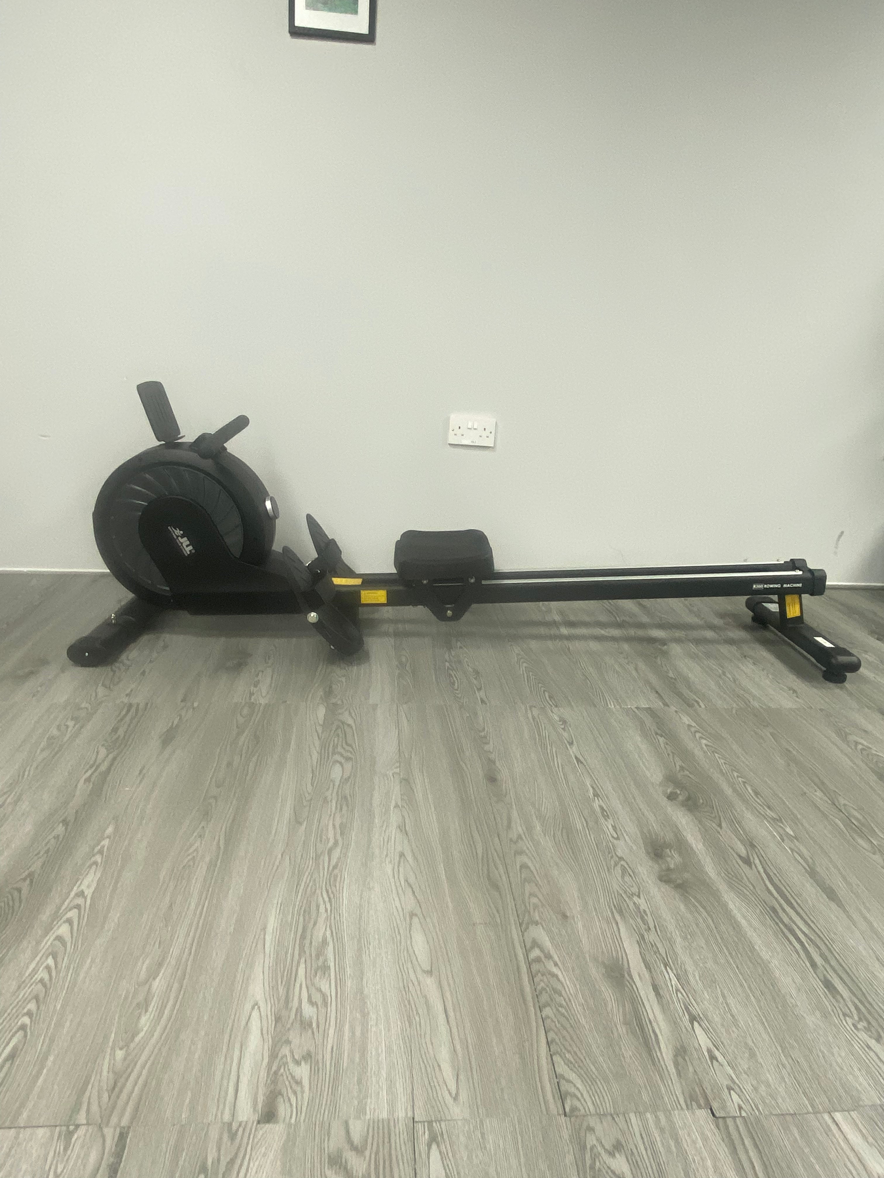 Refurbished R300 Rowing Machine