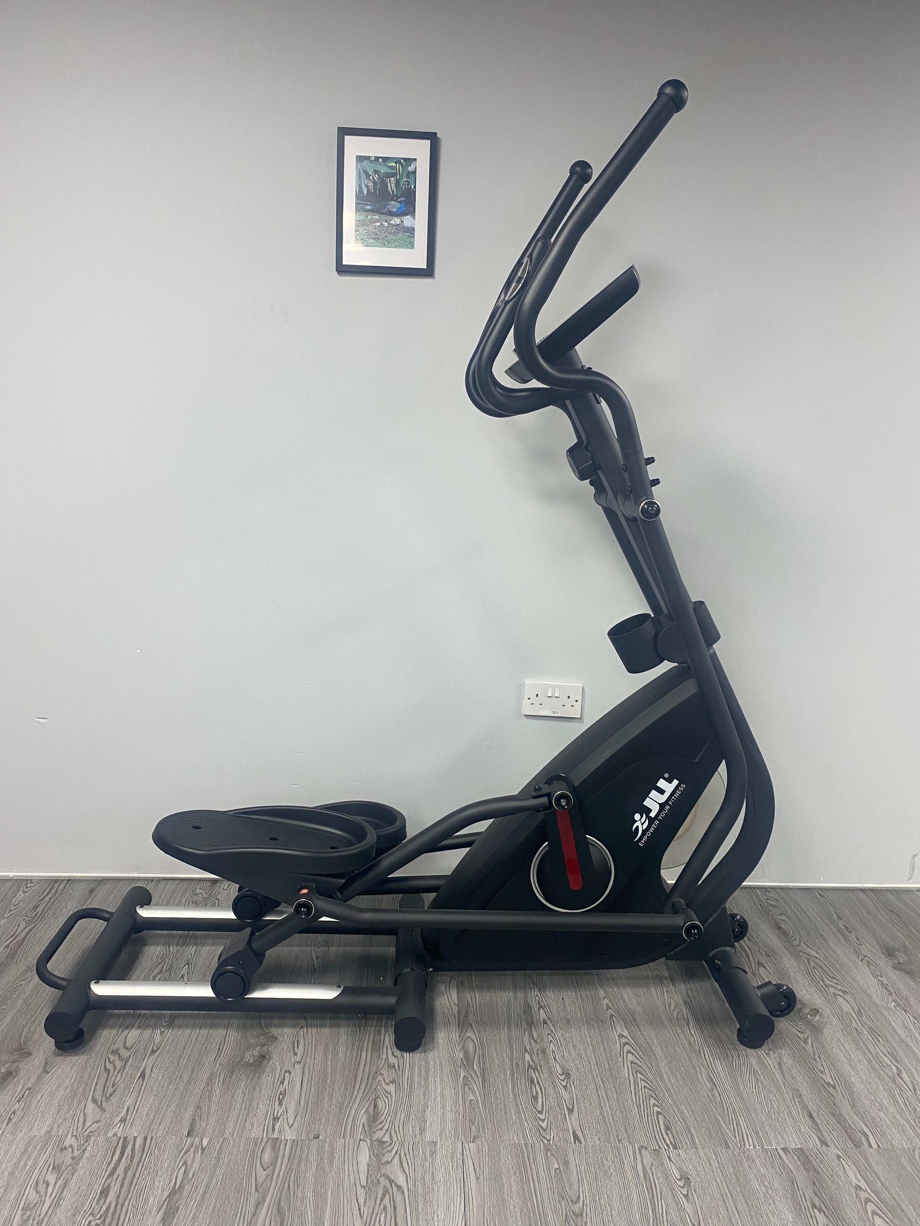 Refurbished CT500 Cross Trainer